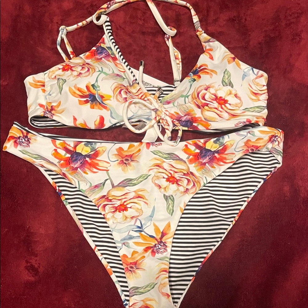 Cupshe Floral & Black and White Striped Bikini Reversible